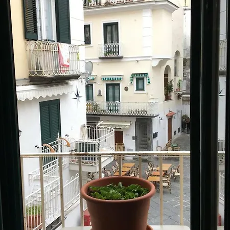 Romantic Getaway In The Heart Of