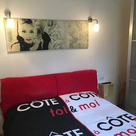 Romantic Getaway In The Heart Of Apartmán