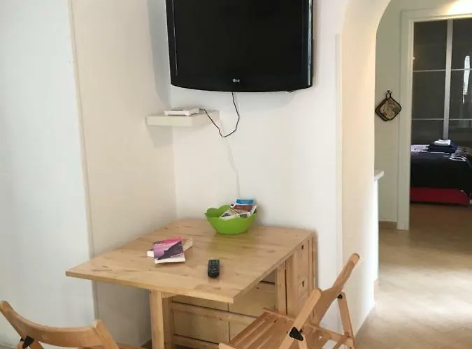 Romantic Getaway In The Heart Of *